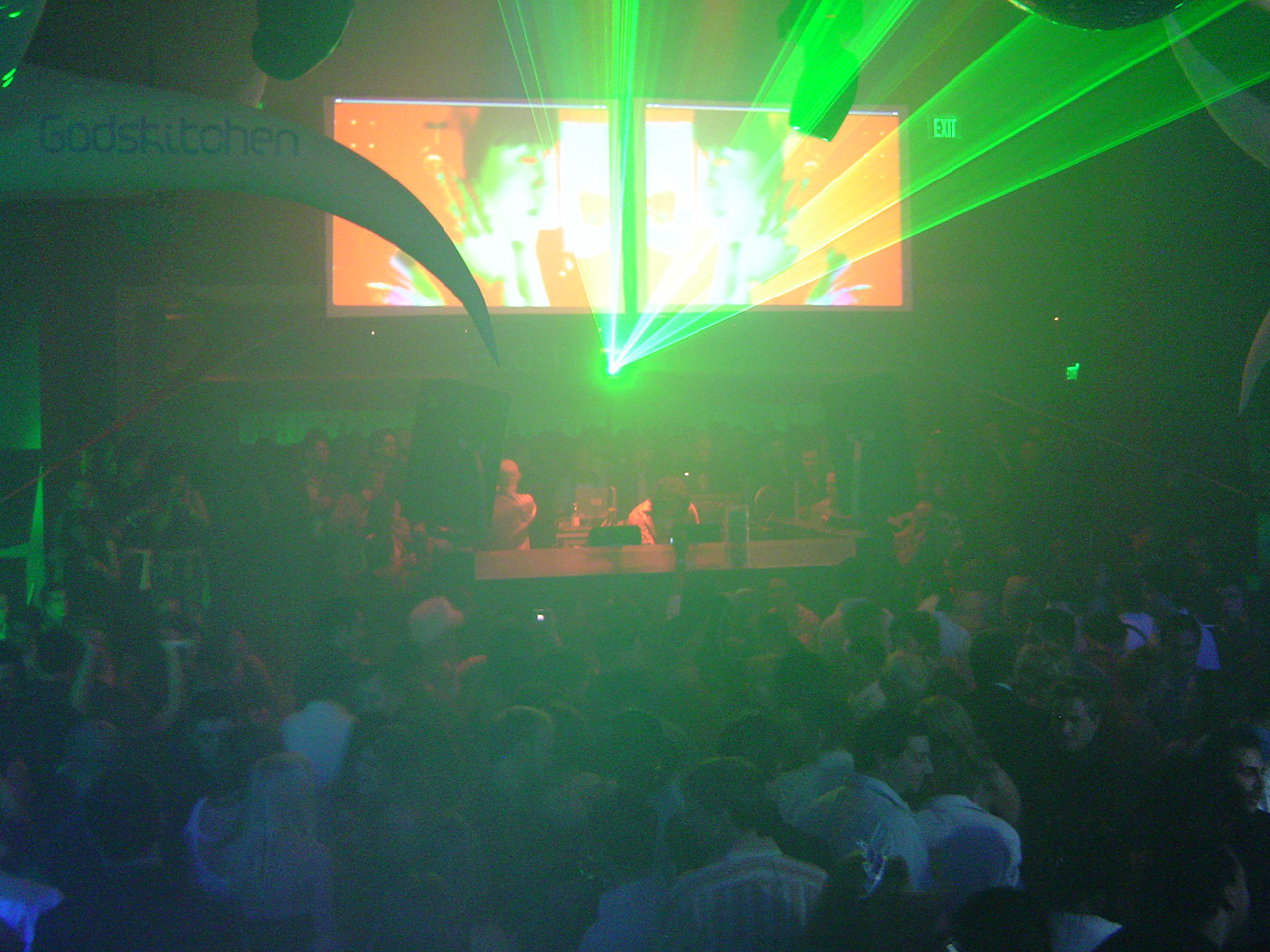 VJ1I fka b3ttty- Club ICE, Las Vegas 04.12.31 NYE #crowd